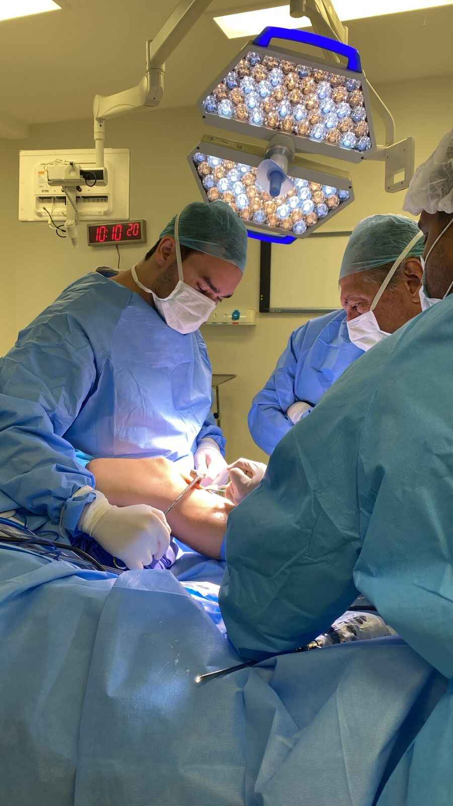 Quanto custa uma cirurgia de joelho